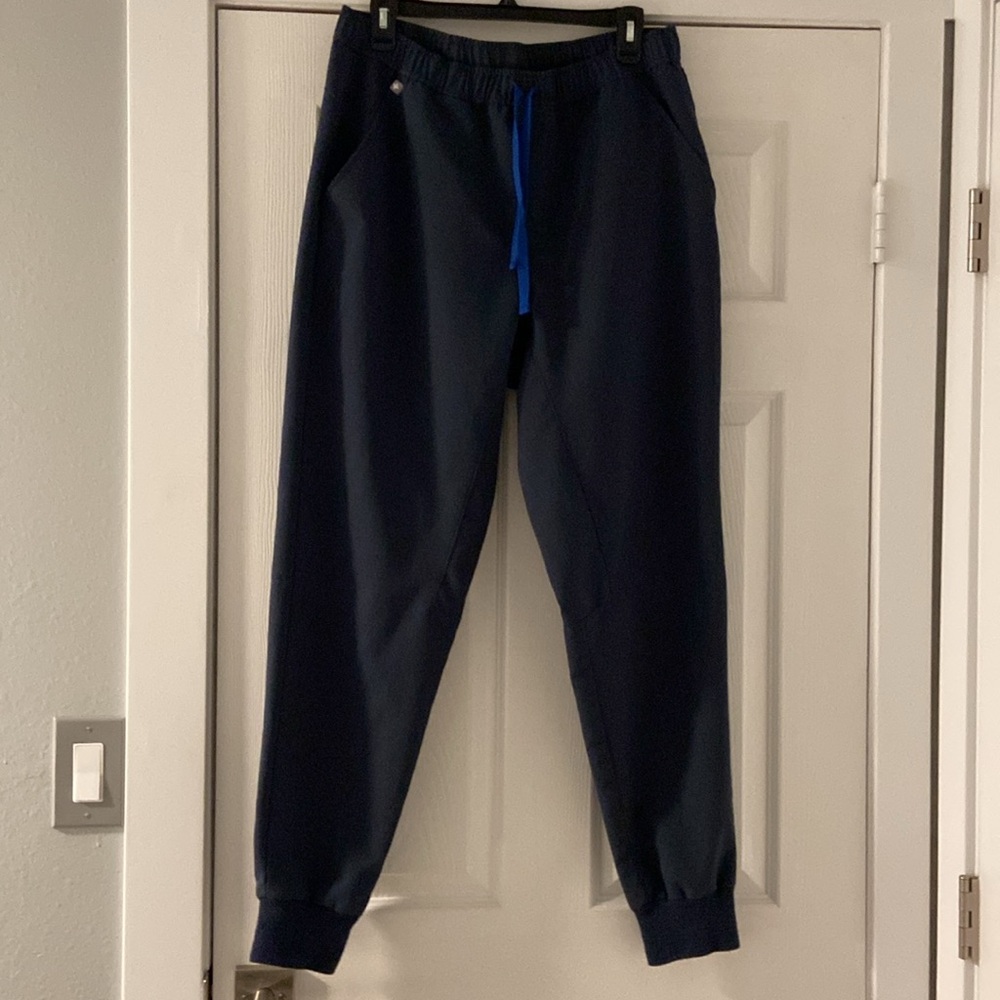 Figs mens  technical collection joggers pants  size L great condition